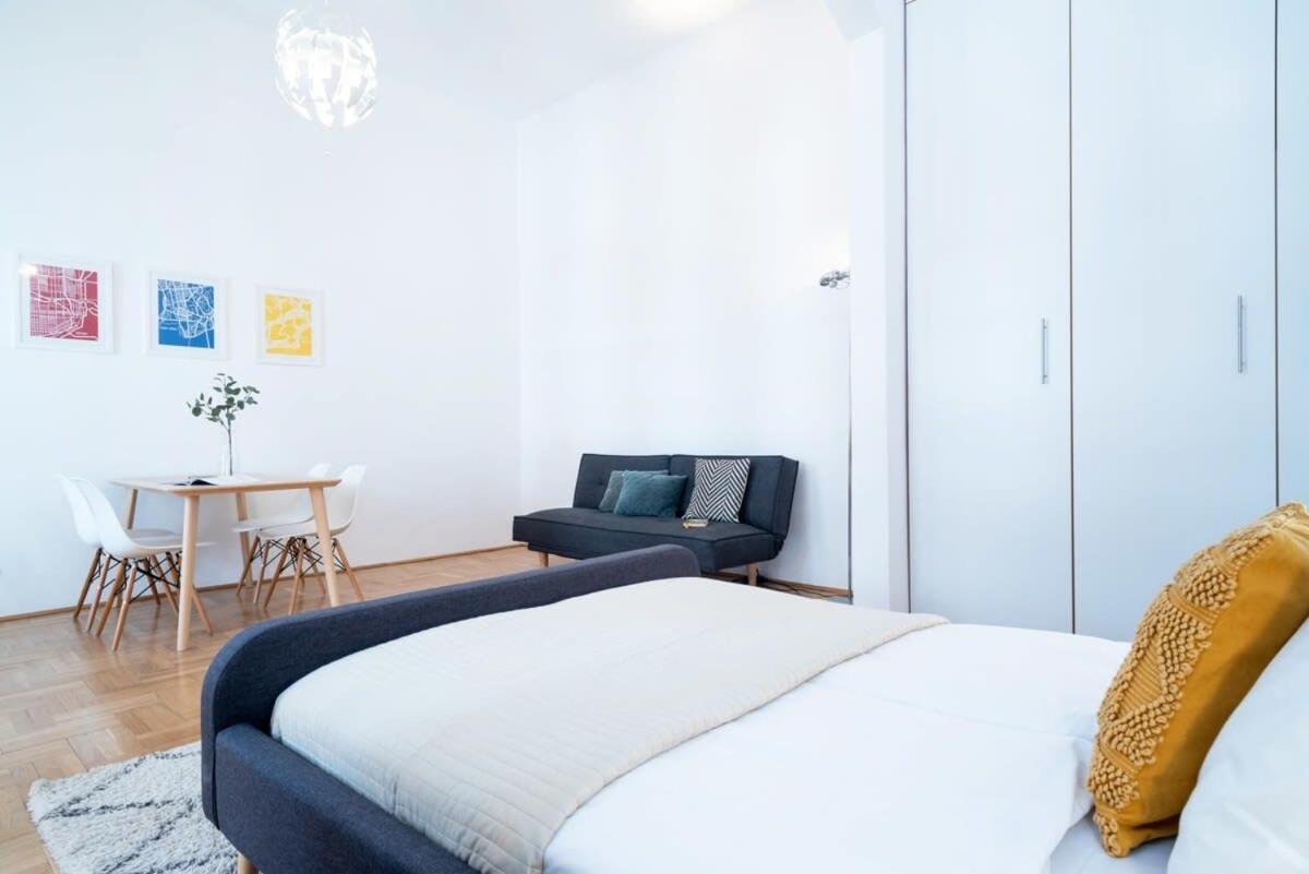 Lovely Downtown Apartment Close To The Basilica Budapest Luaran gambar
