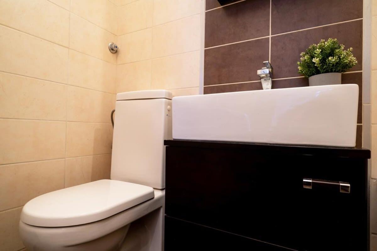 Lovely Downtown Apartment Close To The Basilica Budapest Luaran gambar