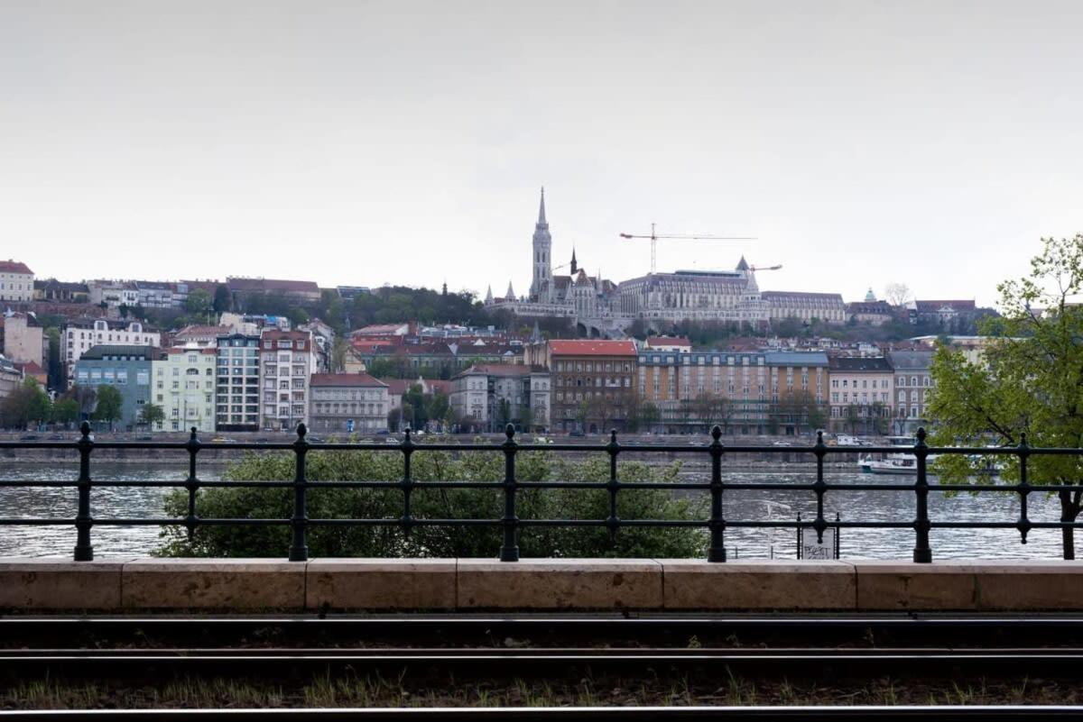 Lovely Downtown Apartment Close To The Basilica Budapest Luaran gambar